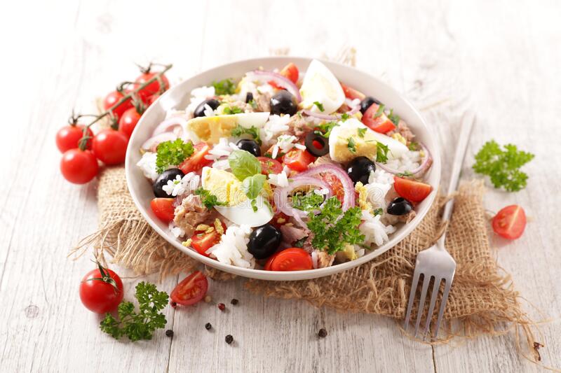 Indulge in the tantalizing flavors of our best tuna and rice salad, a dish that perfectly combines  freshness, vibrancy, and a delightful medley of textures.